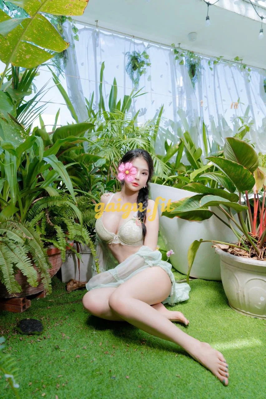 Gái xinh Thanh Thanh_ Gương mặt kute, body nóng bỏng