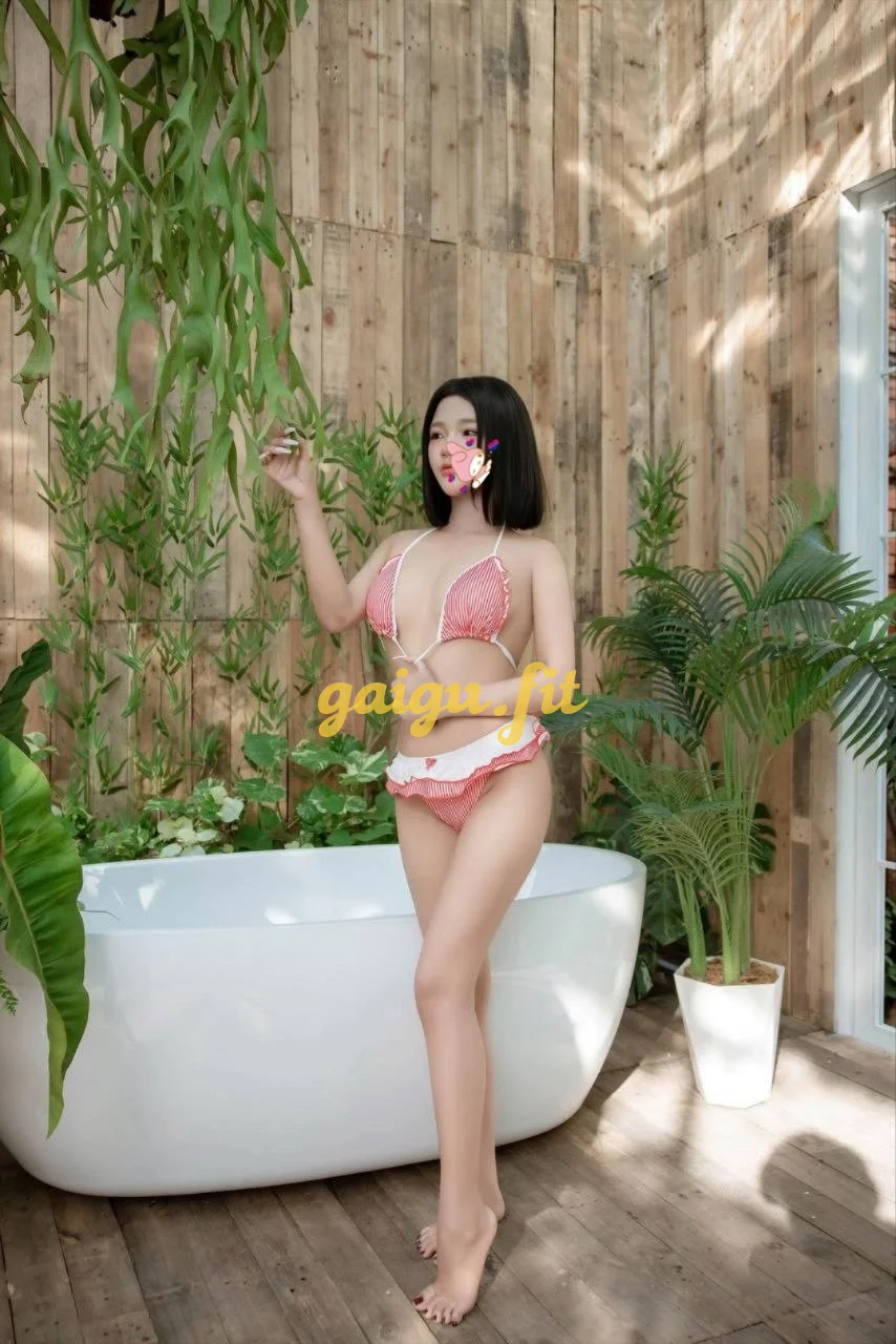 Ngọc Nhi - XINH XẮN, NGỰC ĐẸP, DÁNG CHUẨN DỊU DÀNG