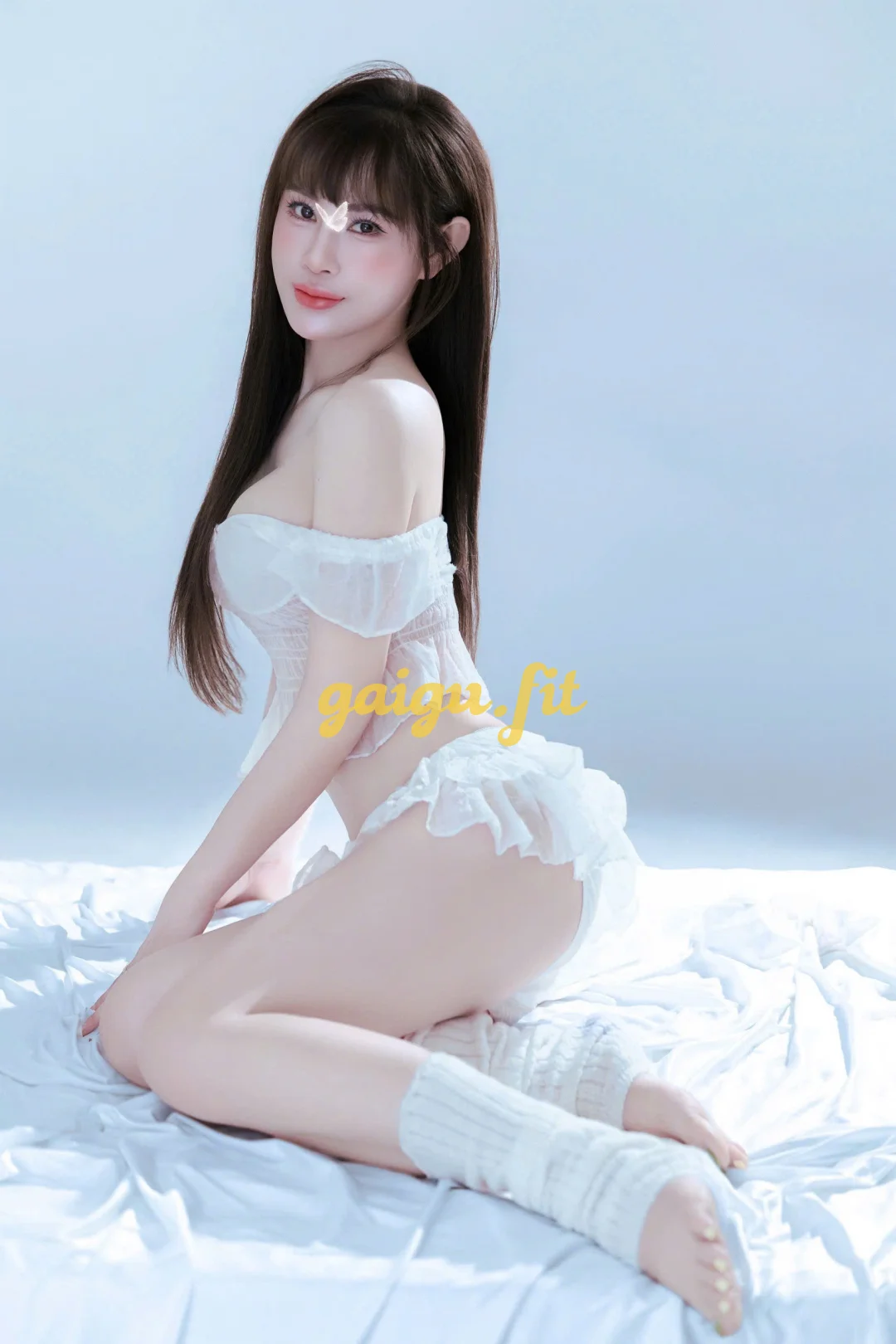 Diệu San - Diễn Viên Điện Ảnh Trong Hình Hài Một Em Gái Đi Khách !