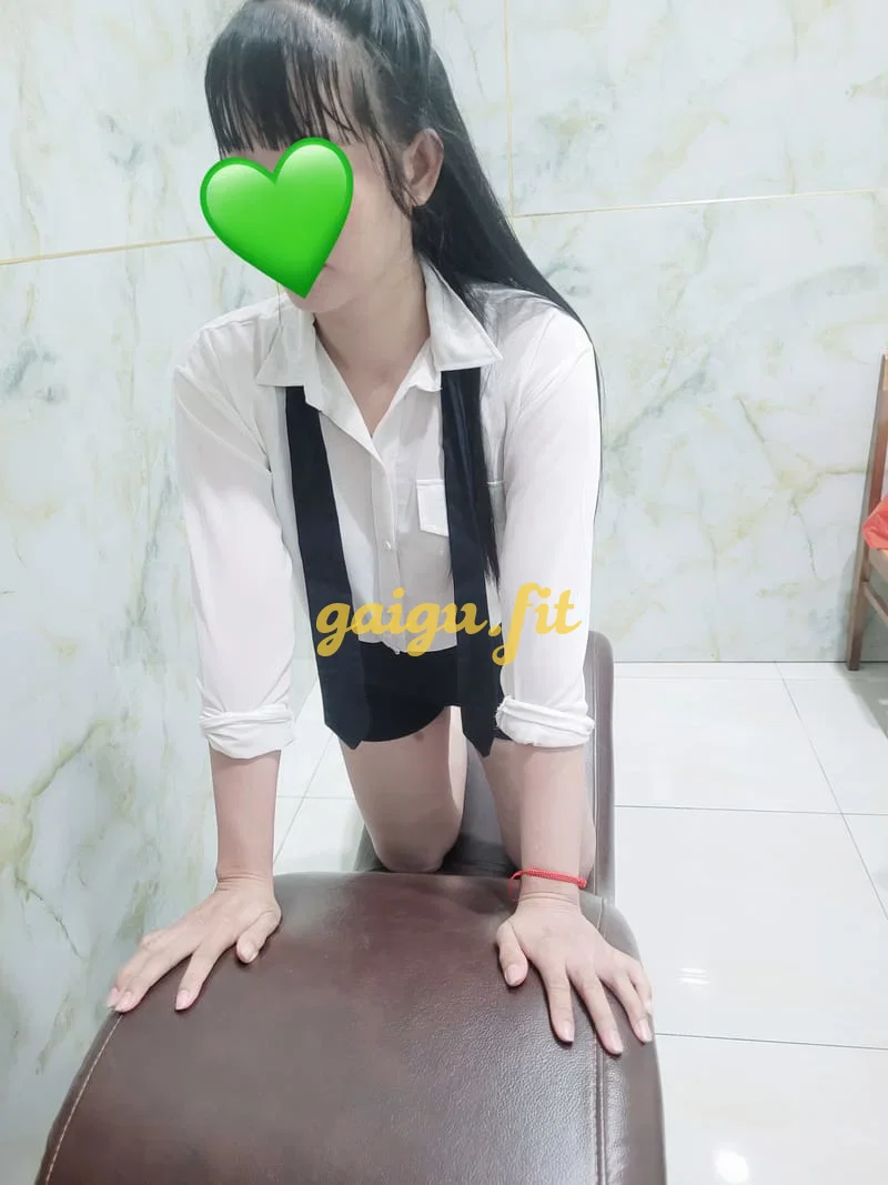 An Quỳnh hot girl 1m68 vào đời.