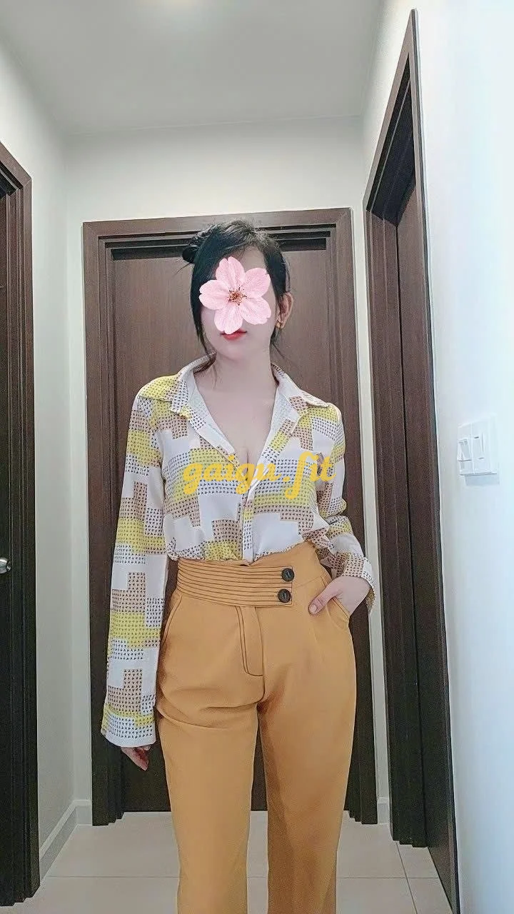 Út Miền Tây 1m62 xinh tươi vào đời.