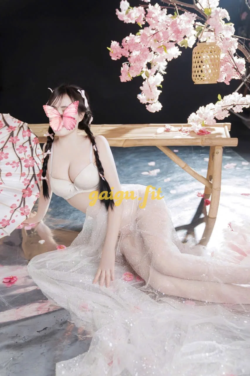 Thu Oanh hàng mới anh e ủng hộ