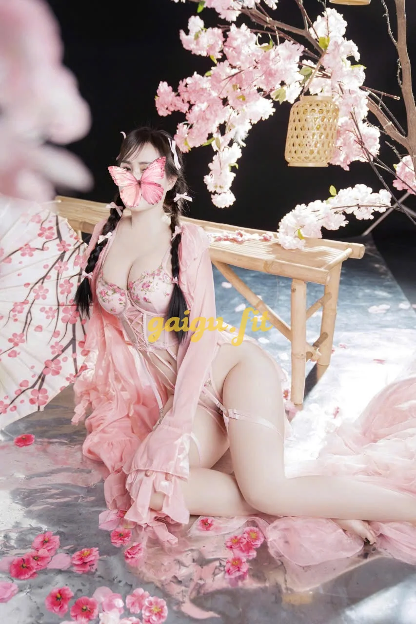 Thu Oanh hàng mới anh e ủng hộ