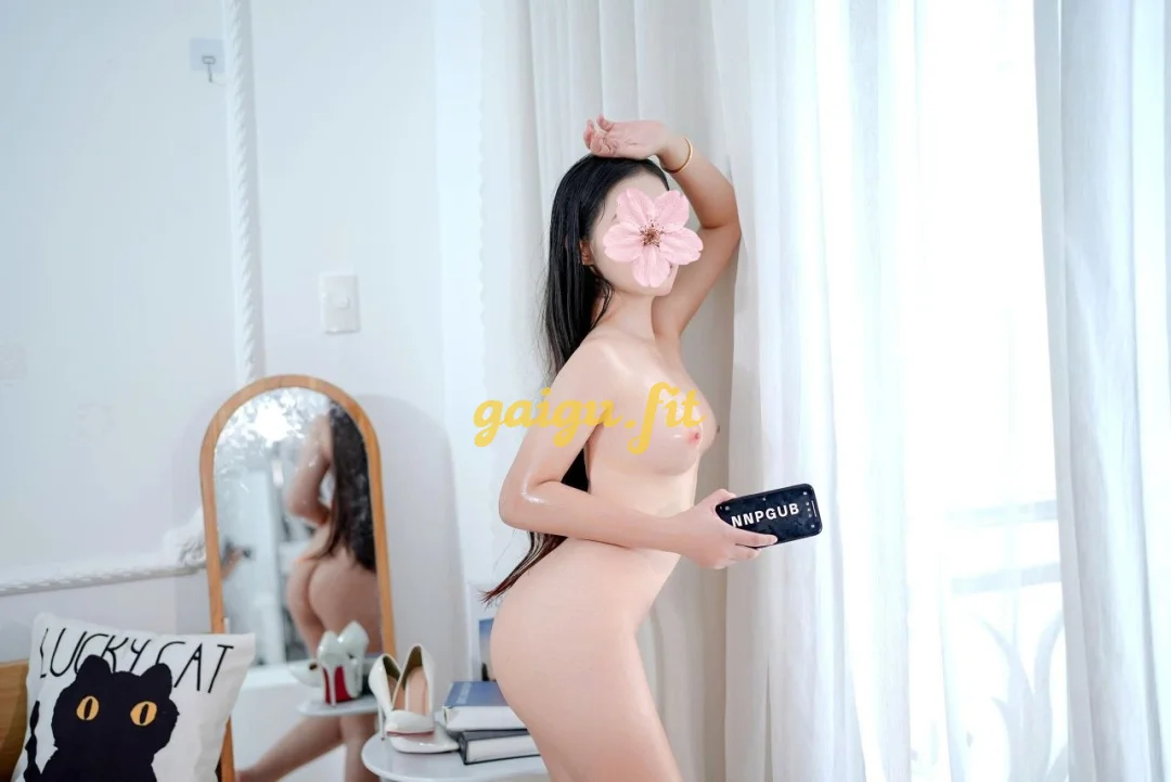 🫦VIP 🫦 Hải Như mặt xinh, dáng đẹp, bướm khít nhiều nước