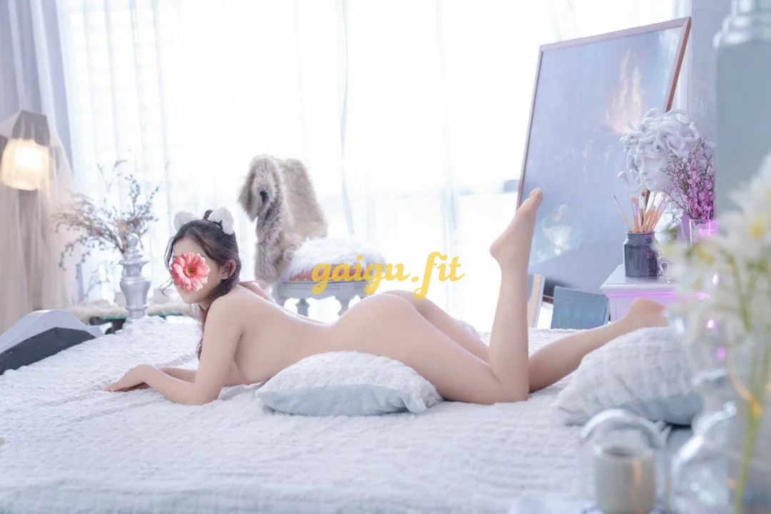 GG.[⭐ VIP ]LY LY - Vẻ Đẹp Tinh Khôi 2K5, Da Trắng, Dáng Xinh - Đỉnh Cao Cảm Xúc!