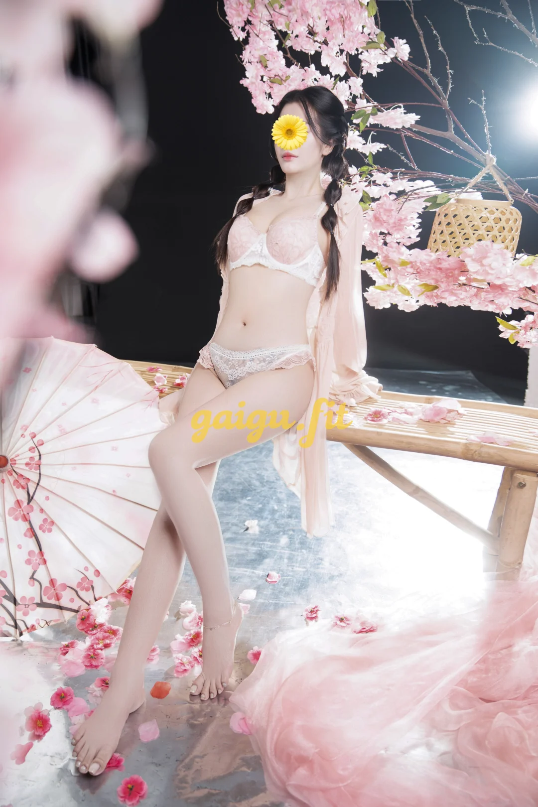BÉ LUCKY DÁNG CHUẨN MỚI ĐI LÀM LẦN ĐẦU