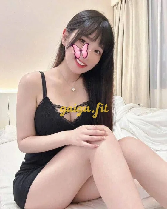 ÁI VY ♥️ MẶT XINH DÁNG MÌNH DÂY XUẤT THÂN MASSAGE
