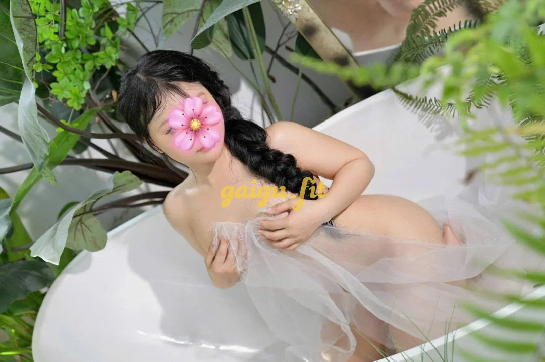 Phương Linh-Em Gái Xinh Xắn ngọt ngào Body gợi cảm