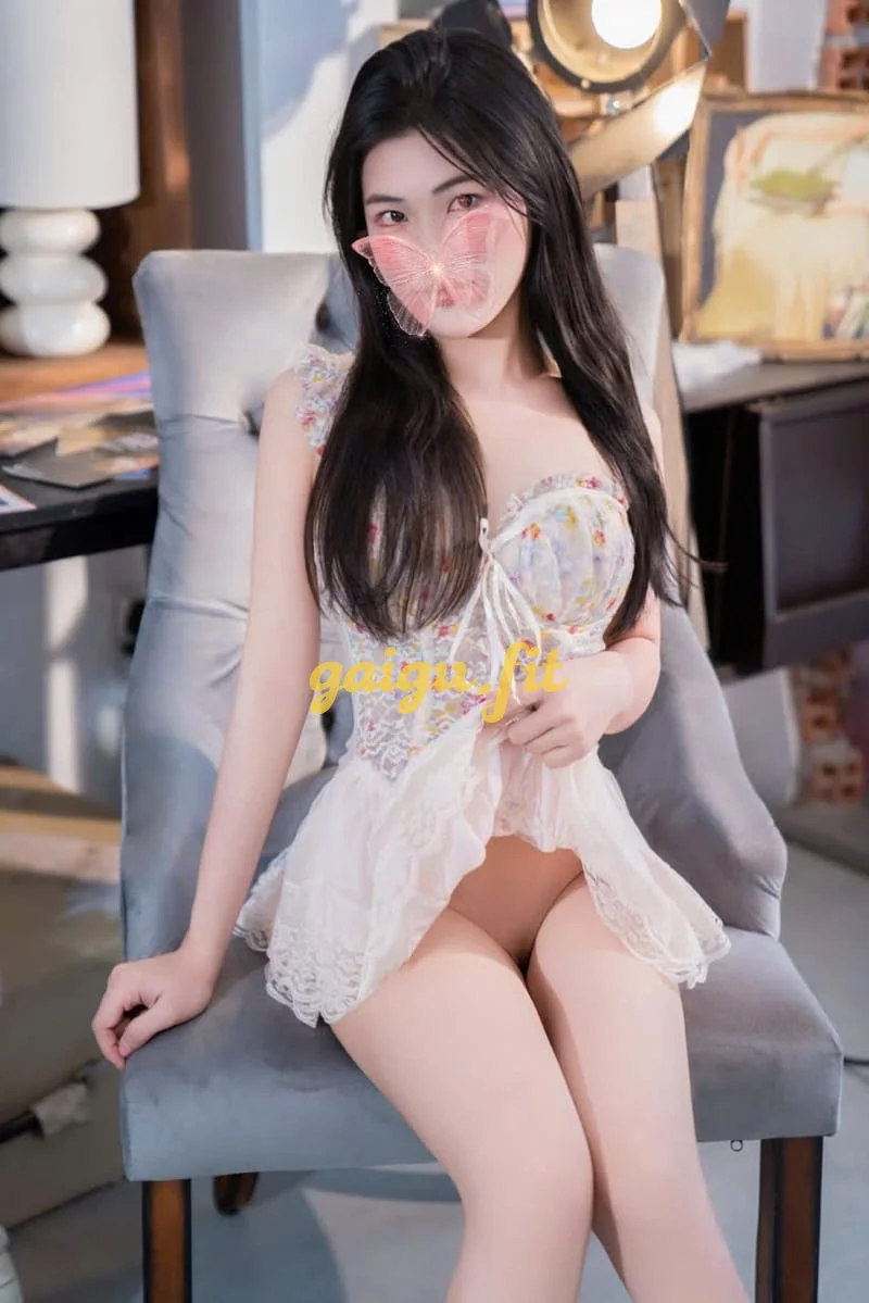 ❤️ ❤️ Quỳnh Anh ❤️ Chân Dài ❤️ Da Trắng❤️ Mặt Xinh❤️