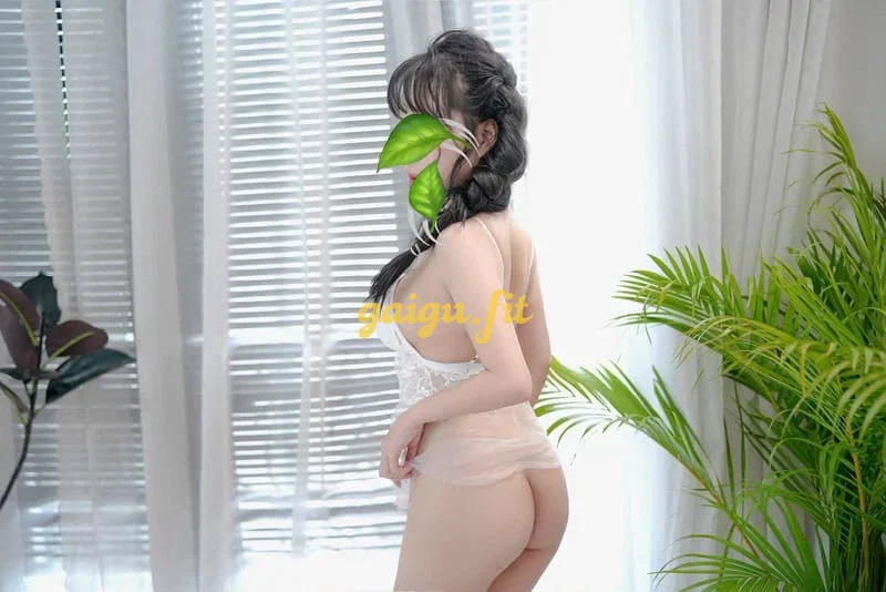Meo 2k3 non tơ xinh tươi vào đời.