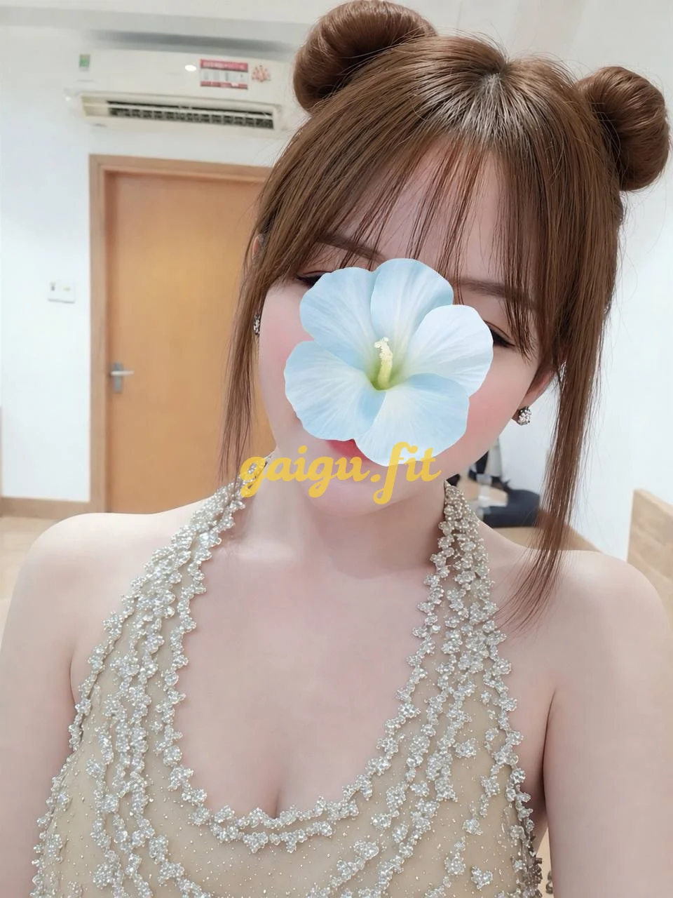 Bé My 2k3 non tơ dáng chuẫn hot girl.