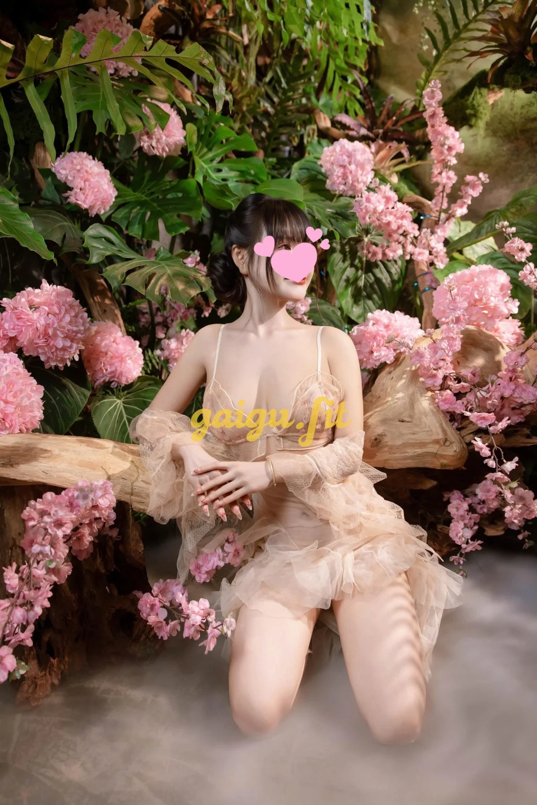Trà My💋Gái Ngoan Xinh Vú Bự Phục Phụ Như Người Yêu Luôn