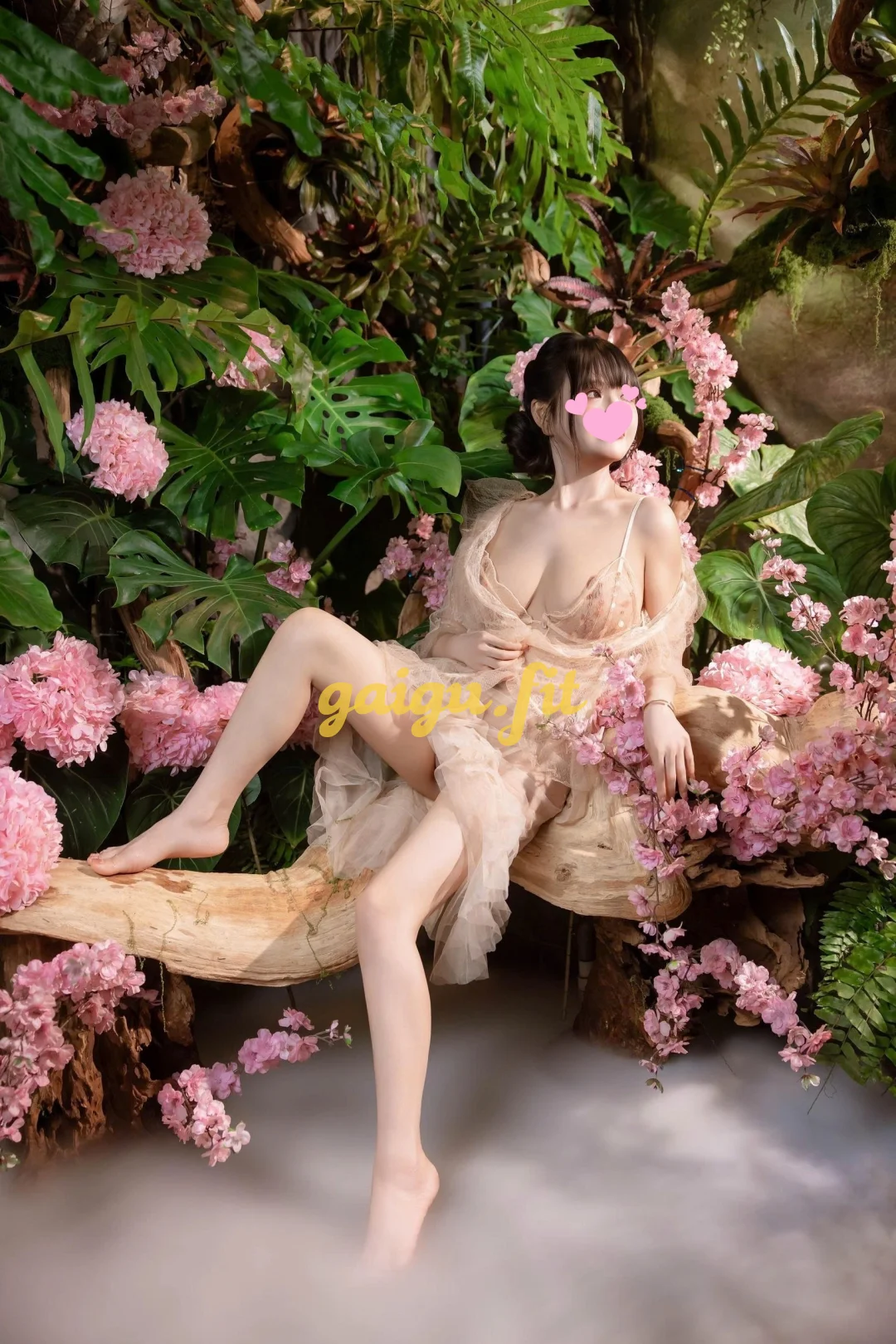 Trà My💋Gái Ngoan Xinh Vú Bự Phục Phụ Như Người Yêu Luôn