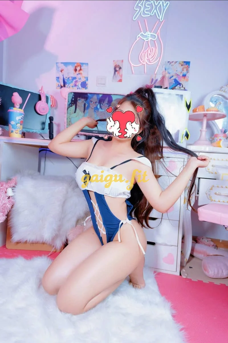 {} ❤️Thu Thuỷ❤️ Em gái 2k, da trắng, face cực xinh