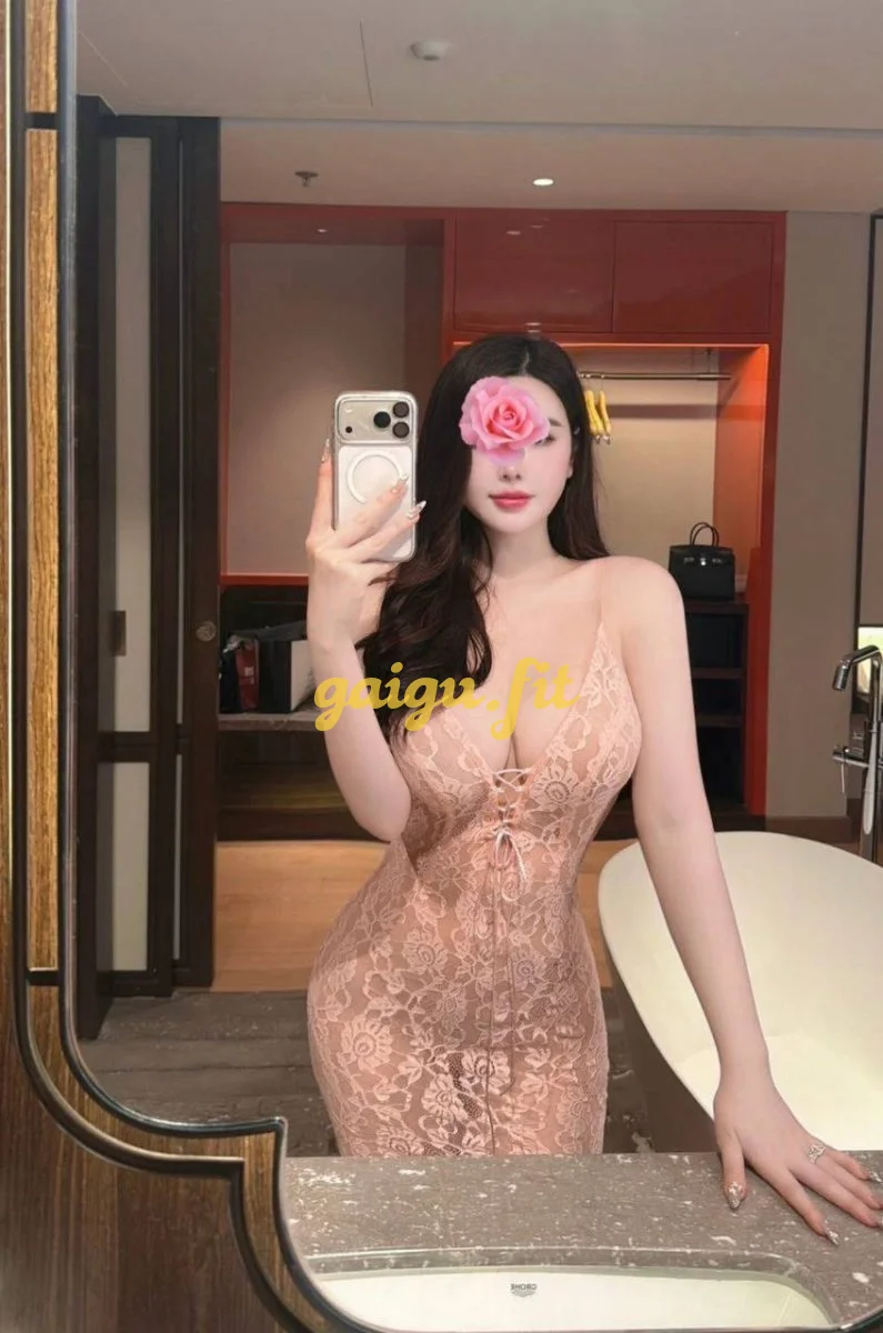 GÁI DÂM ĐÓA NHI_PHỤC VỤ TẬN TÌNH_LIẾM LÁP BAO PHÊ