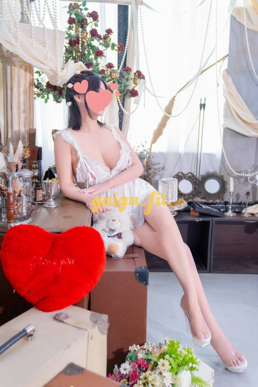 NEW QUỲNH BƯỞI MAX NGON DÂM VÀ DUYÊN DÁNG GIÁ CỰC ƯU ĐÃI BÌNH DÂN