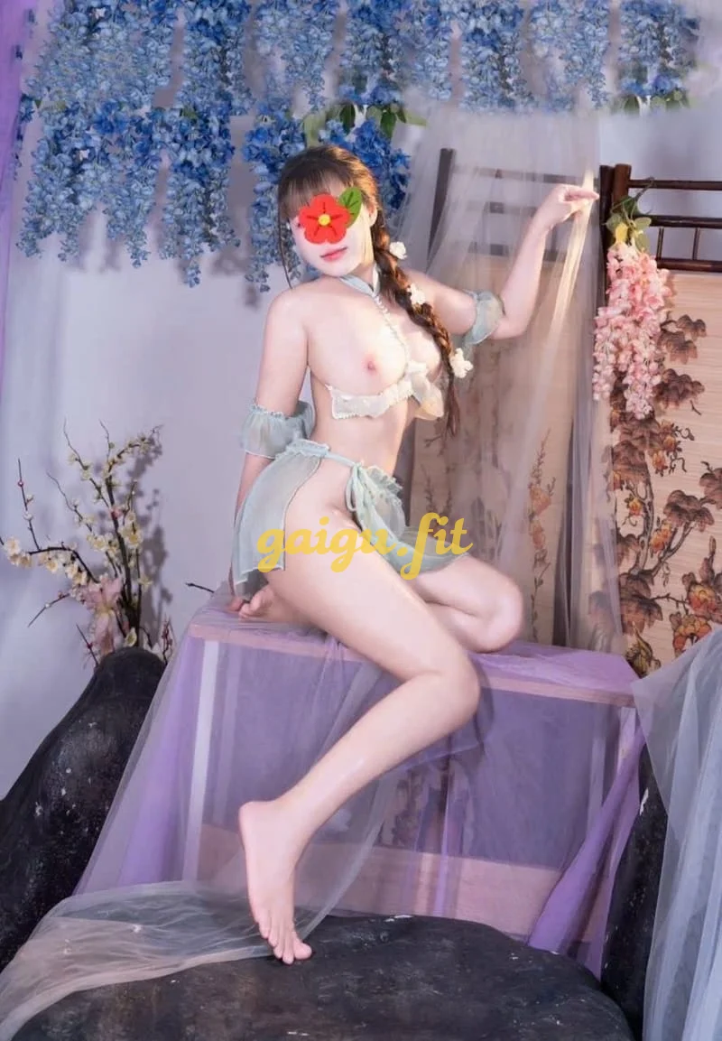 MI A - THẦN DÂM LOLI DÁNG NGƯỜI NHỎ NHẮN MASSAGE FUCK