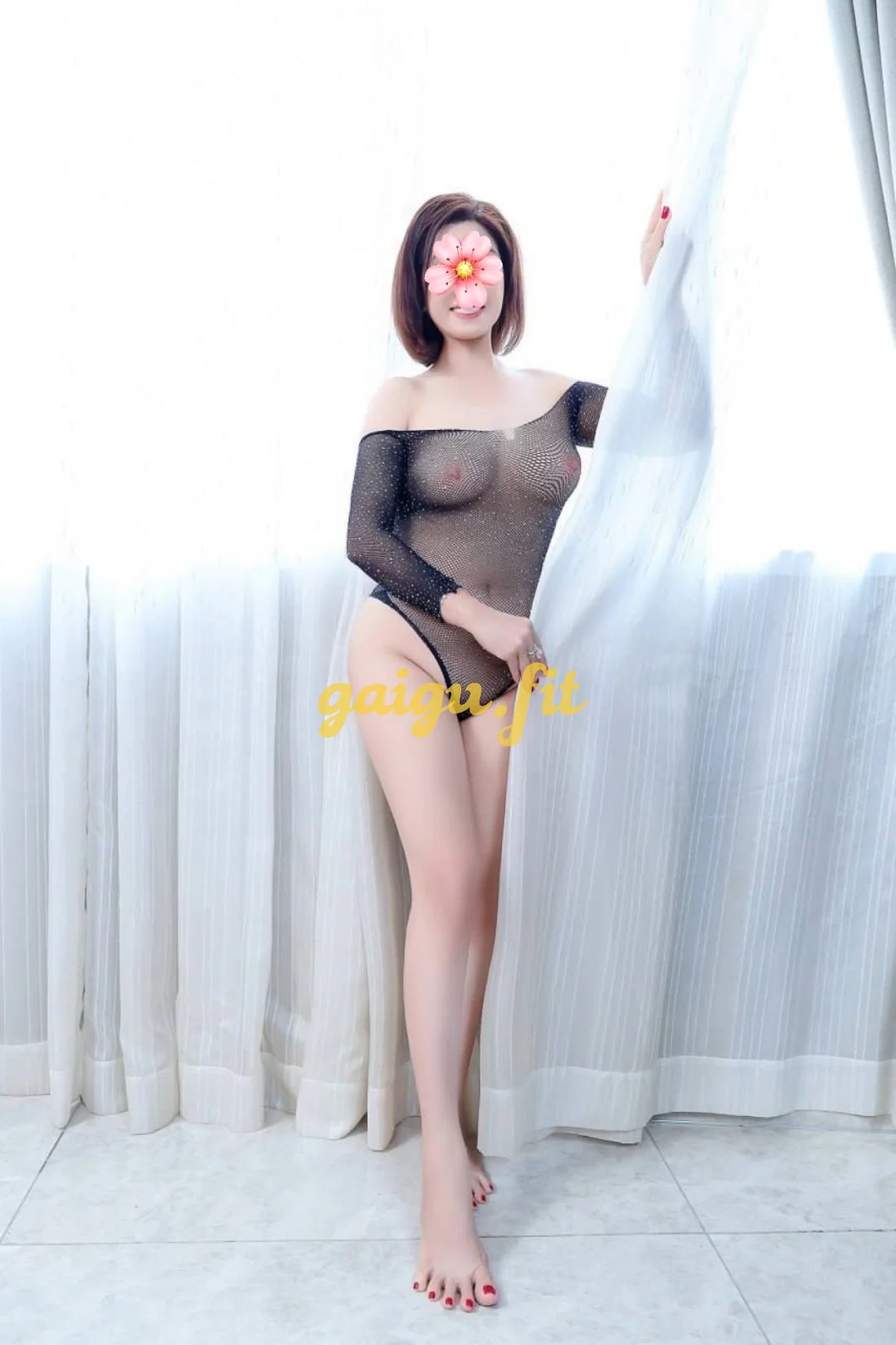PHƯƠNG ANH --- XINH, DÂM, CHIỀU KHÁCH