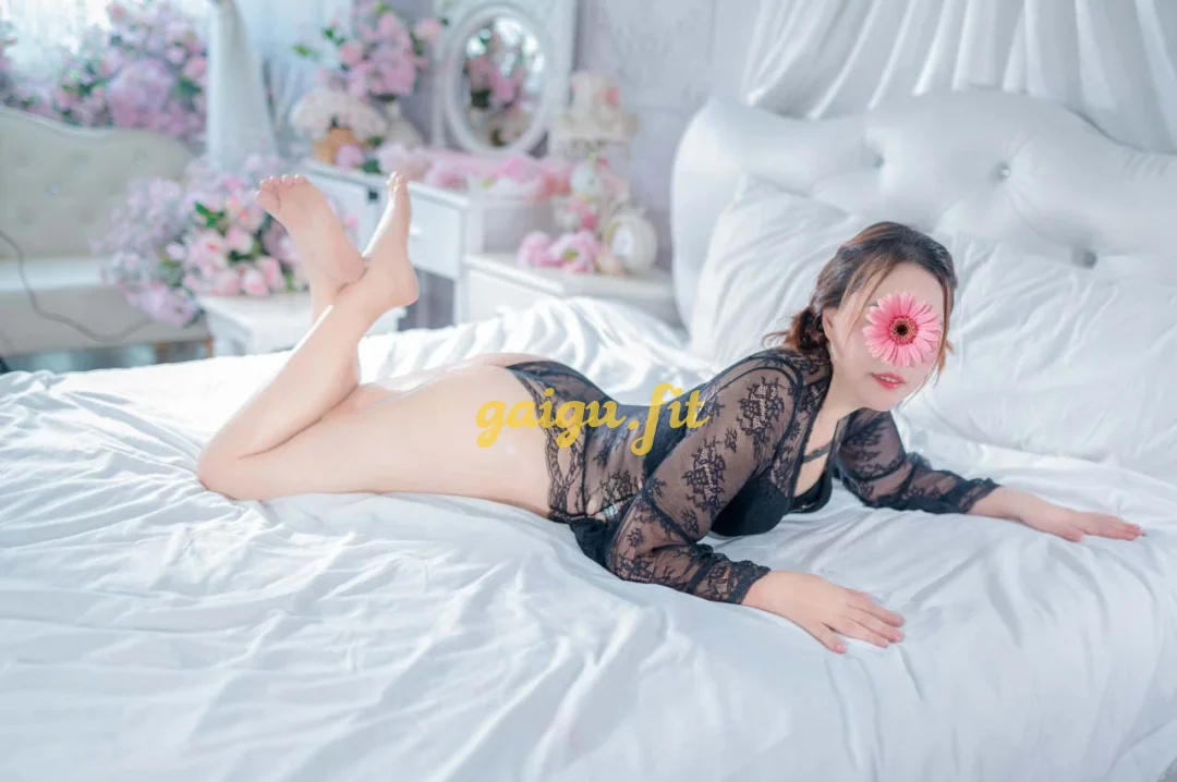 Lam Trinh - Duyên dáng đa tình - Sexy quyến rũ