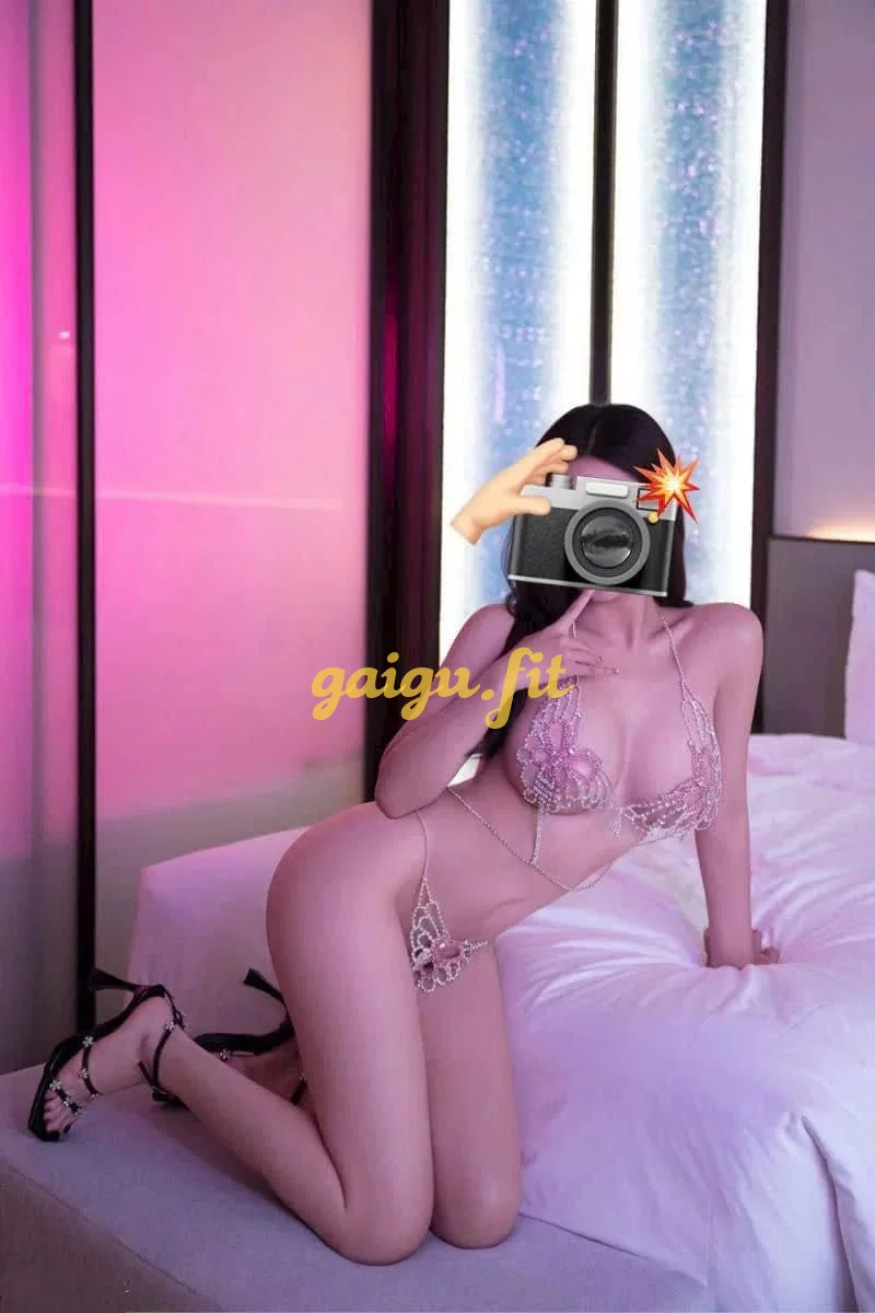 NHẬT PHƯƠNG DÁNG CHUẨN SIÊU DỄ THƯƠNG XINH XẮN