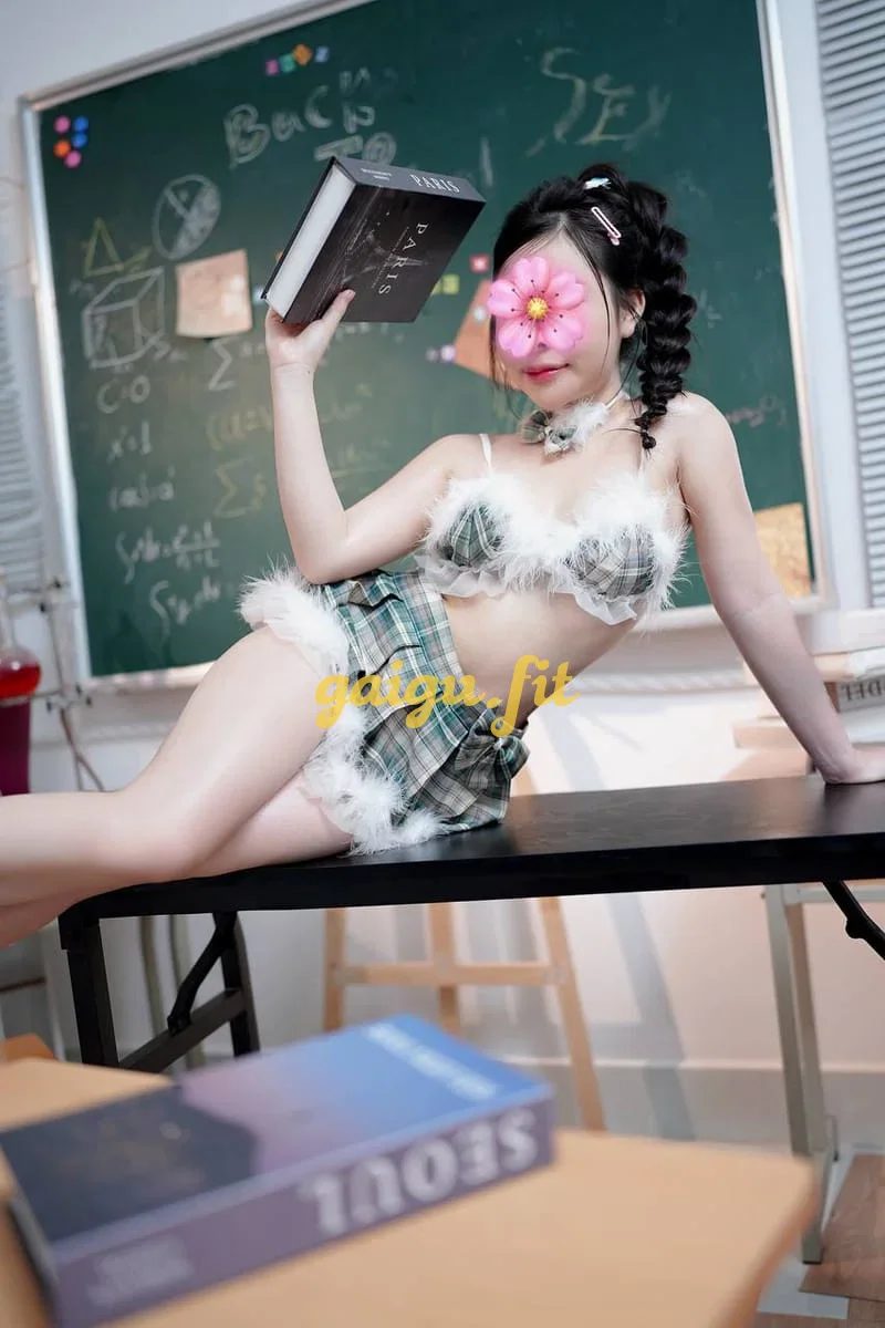 Bé Tuyết 2k7 non tơ xinh tươi ngực thật 100% nhé