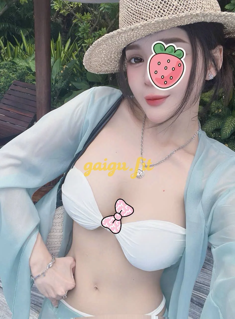 HÀ MY CHÂN DÀI 1m68 _ chuẩn mẫu mặt xinh _ thái độ ngoan yêu hàng họ nét căng_ có cosplay