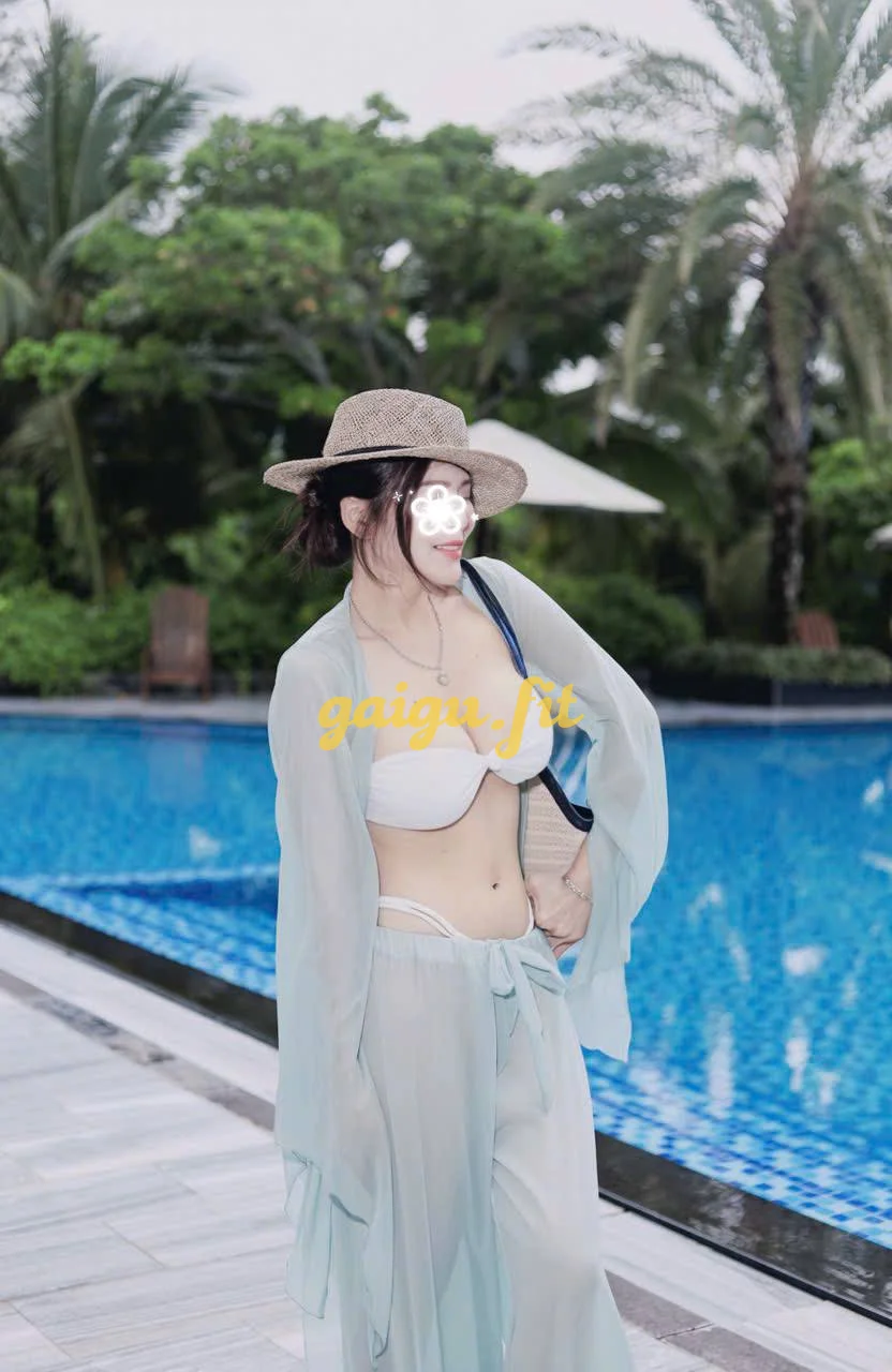 HÀ MY CHÂN DÀI 1m68 _ chuẩn mẫu mặt xinh _ thái độ ngoan yêu hàng họ nét căng_ có cosplay