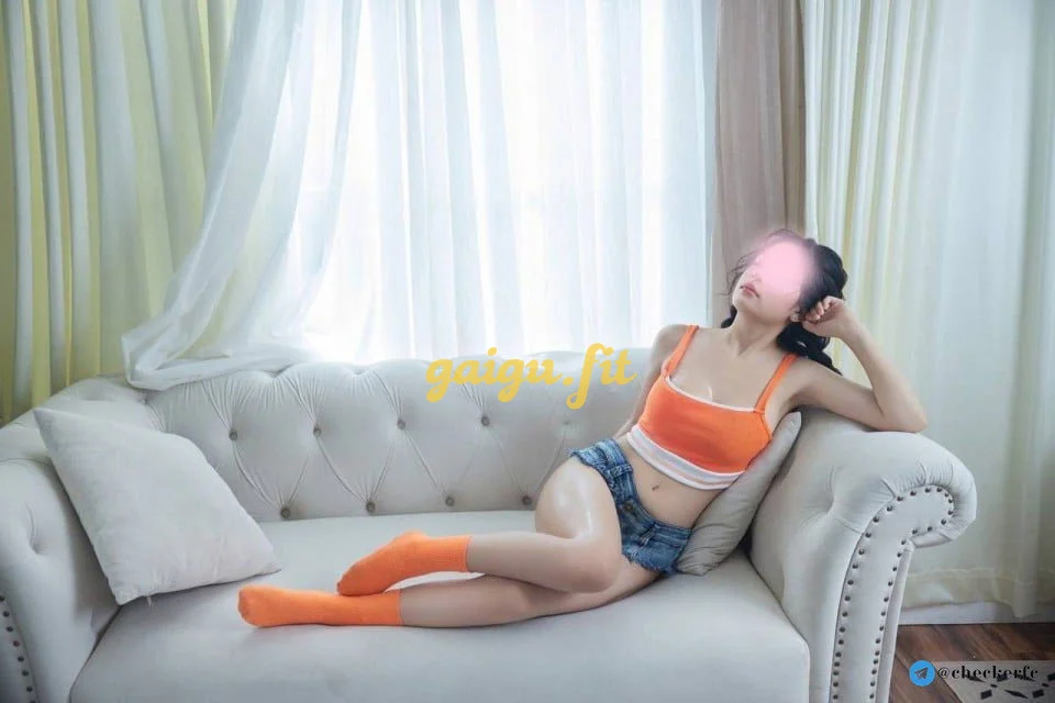 Lin Lin - Siêu Phẩm Tầm Phân Khúc, Thư Ký Tóc Ngắn Dâm Đãng
