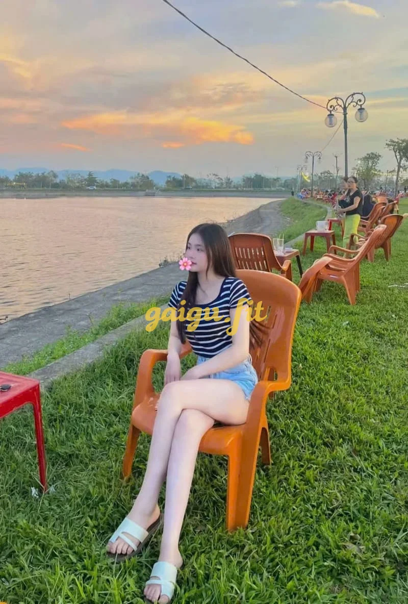 :Gái Miền Tây CHÚC NGỌC_Nhẹ Nhàng Dịu Dàng.Dâm Vô Đối ae nha