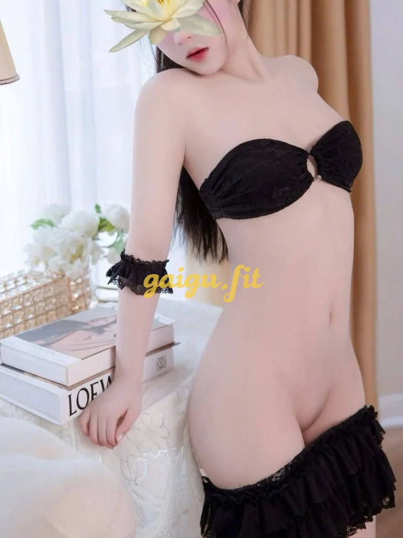 Gái Dâm Vy Vy_ Chân Dài Vú To Vô Cùng Sexy Hấp Dẫn Nha ae