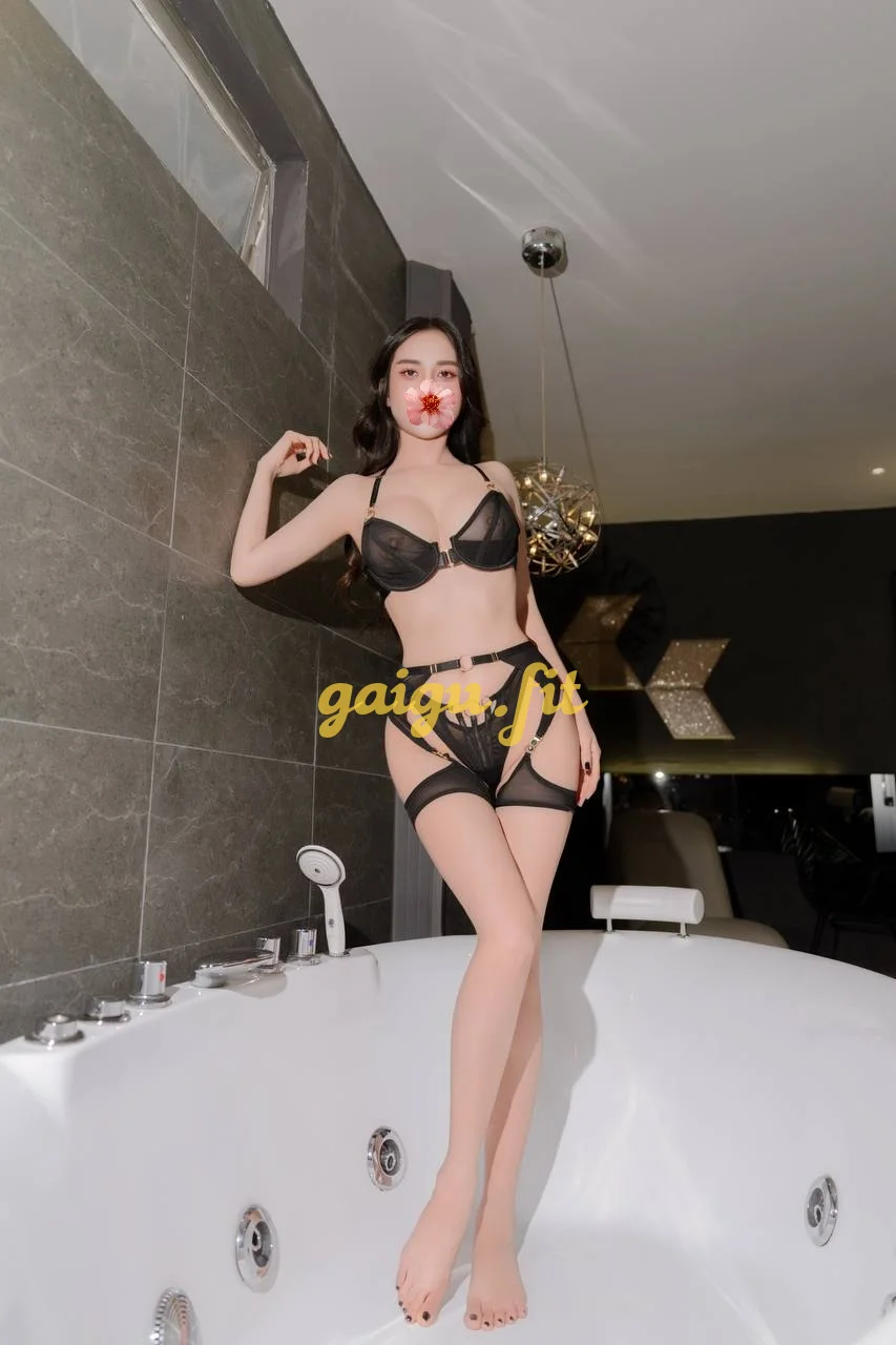 HOT GIRL❤️ Eli Phương xinh đẹp chuẩn 3 vòng đẹp bím ngon Dâm đãng full dịch vụ