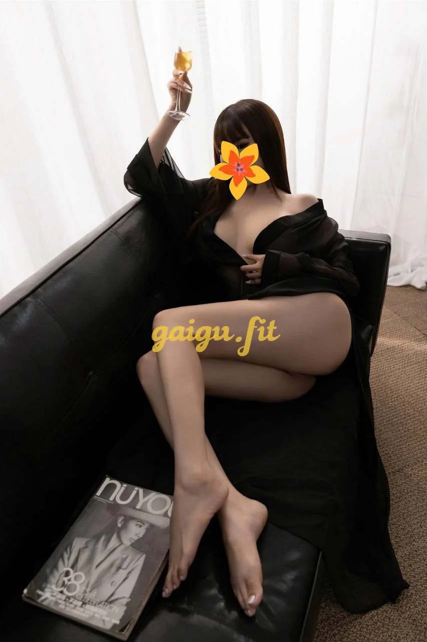 Vân Nhi 2K  - Tuyệt Phẩm Mỹ Nhân - Body nóng bỏng🔥 chiều khách hơn NYC !