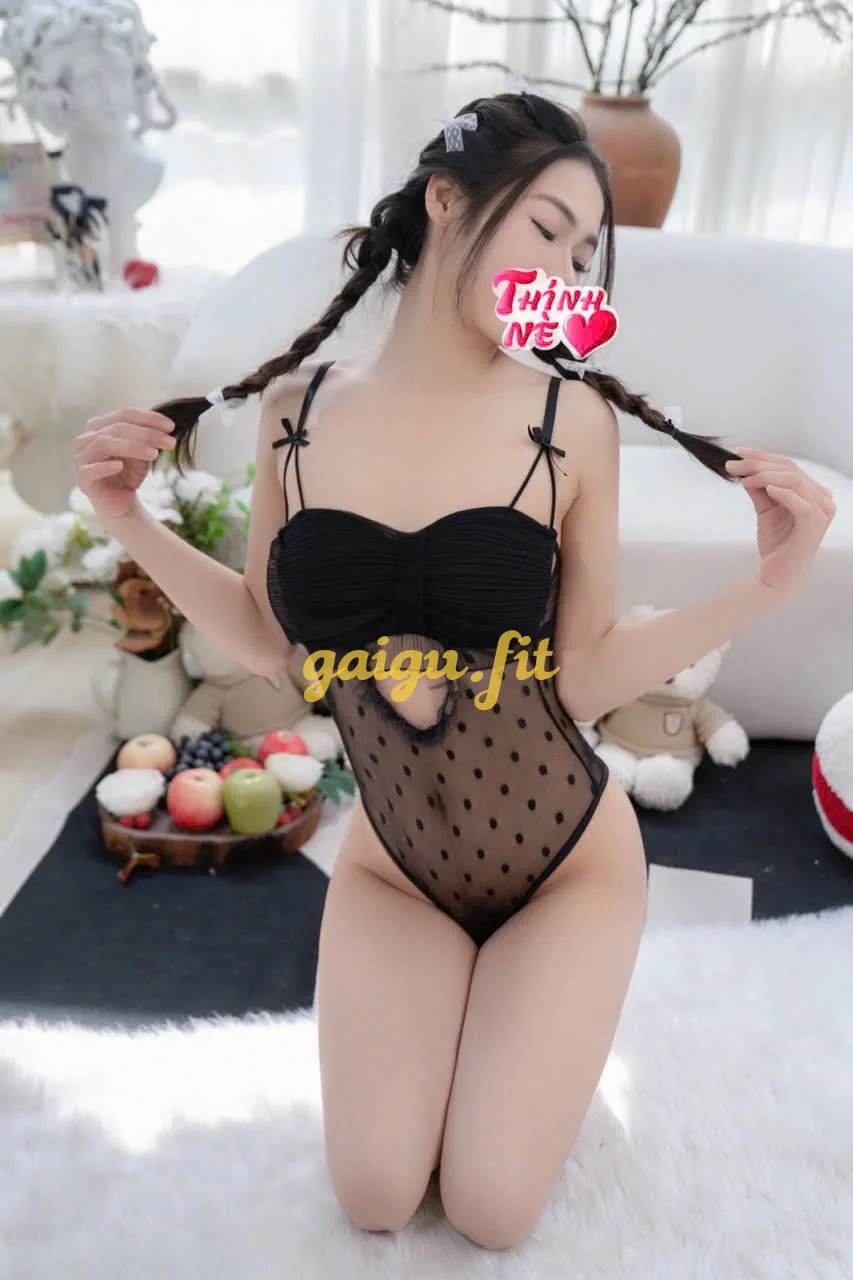 PHƯƠNG LINH, TÌNH CẢM, DỄ THƯƠNG, CỰC CHIỀU KHÁCH