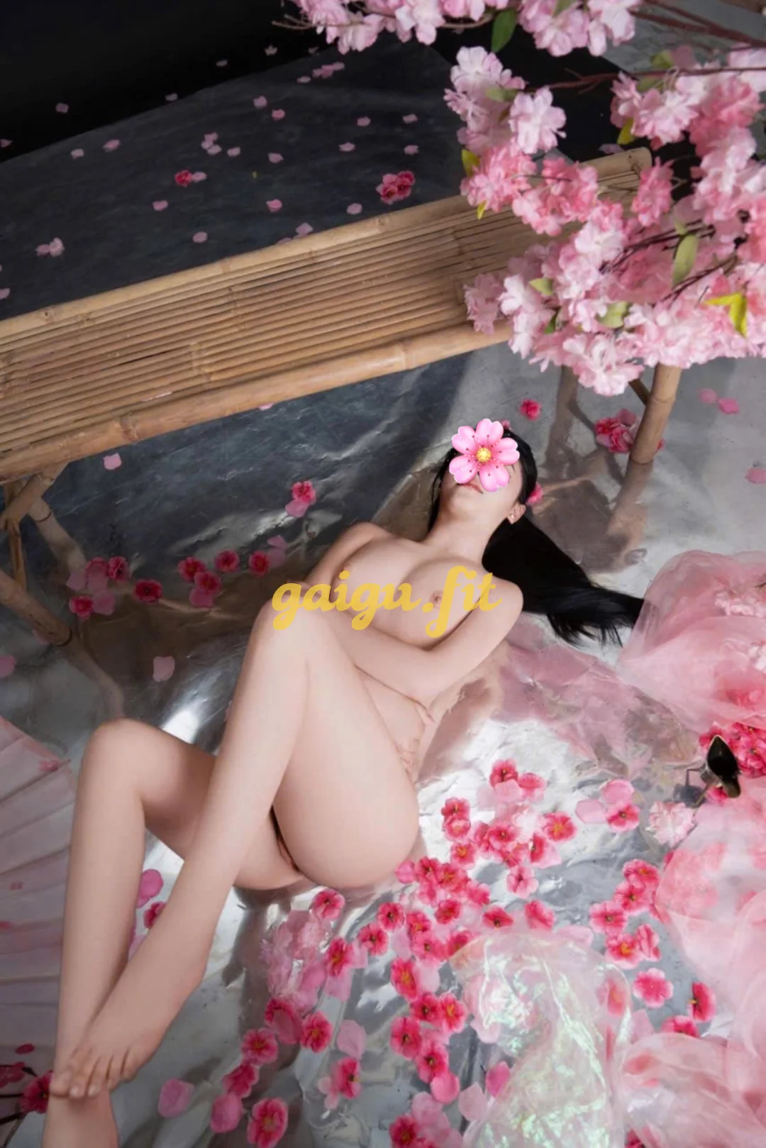 🌼 Bé Bi 🌼 dáng cao mình dây - thăng hoa cảm xúc với vẻ đẹp dịu dàng quyến rũ