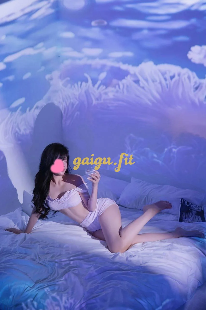NGÂN HÀ --- SEXY, DÂM LẮM À NHA!