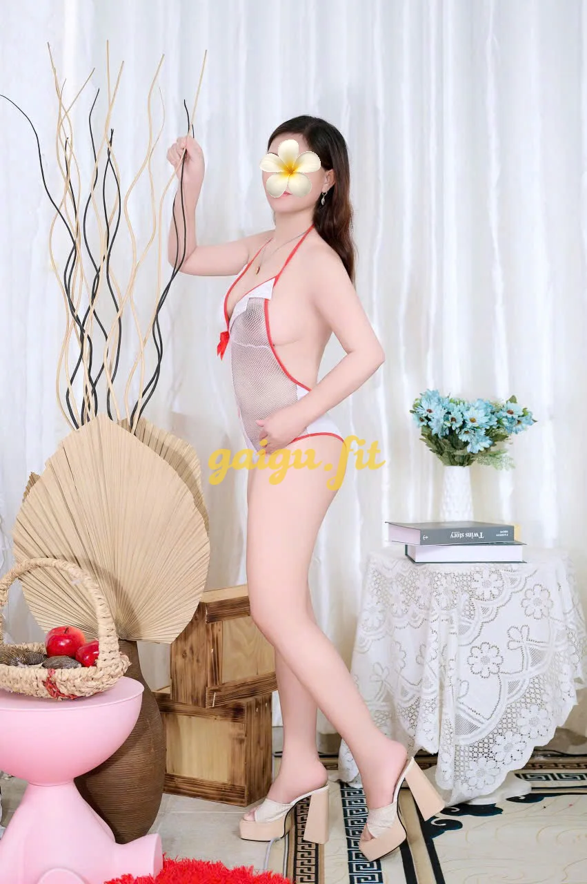 Hoài Thu:Xinh Gái, Dễ Thương Dịu Dàng, Vui Vẻ, Nhiệt Tình