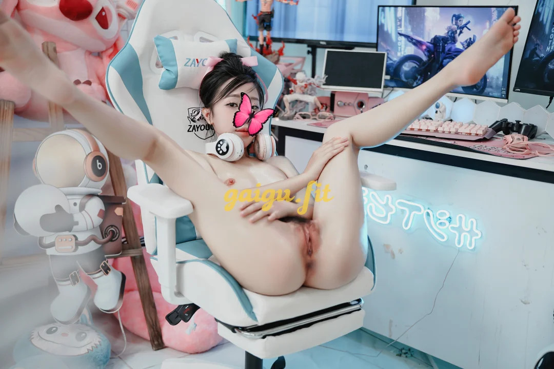 * BÉ BẢO UYÊN 2K7* MẢNH MAI-NON TƠ- GỢI CẢM