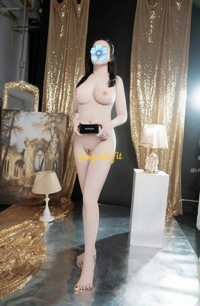 Linh Anh :XINH ĐẸP QUYẾN RŨ - BODY CĂNG MỌNG GỢI TÌNH - LÀM TÌNH CƯC KHÉO