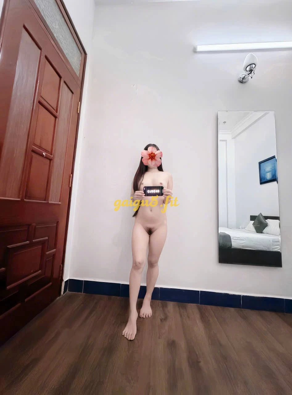 ♥️Diệp Anh 2k♥️BABY DA TRẮNG -GÁI XINH ĐÁNG YÊU, BODY MƯỢT HÀNG CAO CẤP