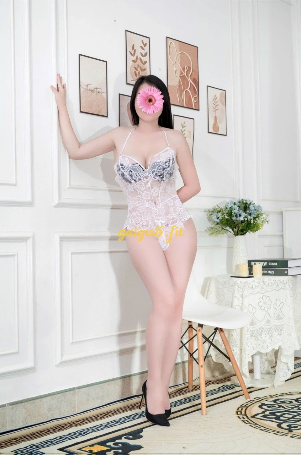 Lan Chi_Dâm Đãng Tình Cảm_Chiều Khách Chu Đáo_Gặp Là Phê