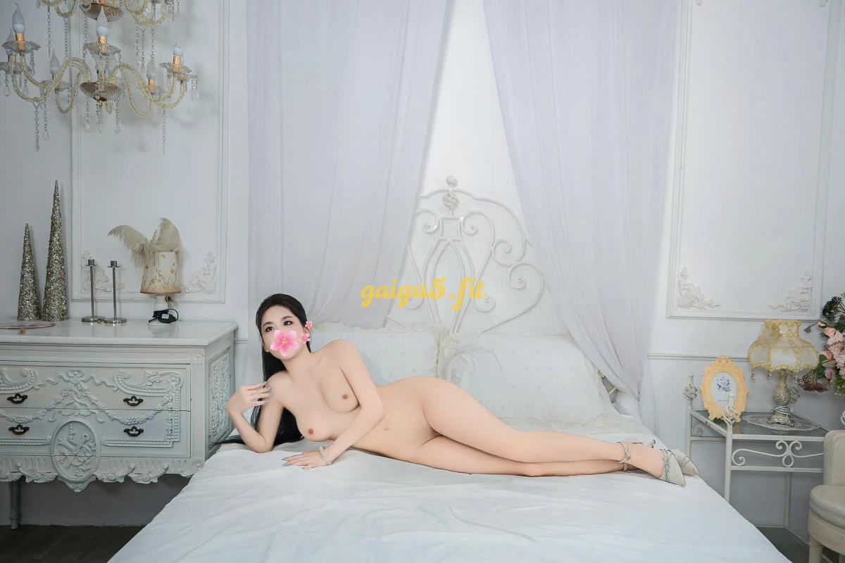 NEW _BẢO NGỌC HOTGILL CHUẨN GÁI NON LẦN ĐẦU TIÊN ĐI LÀM