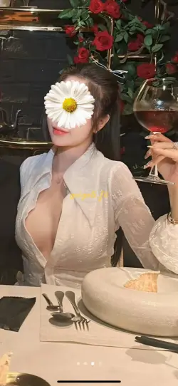 🔥 QUỲNH MY 2k4🔥 một chiếc bé xinh xắn làm tình chuyên nghiệp đầy dâm đãng 🥰