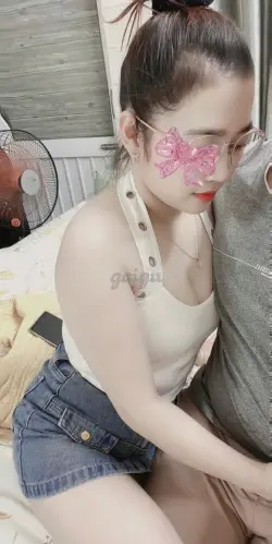 Ảnh đánh giá gái gọi