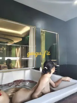 Ảnh đánh giá gái gọi